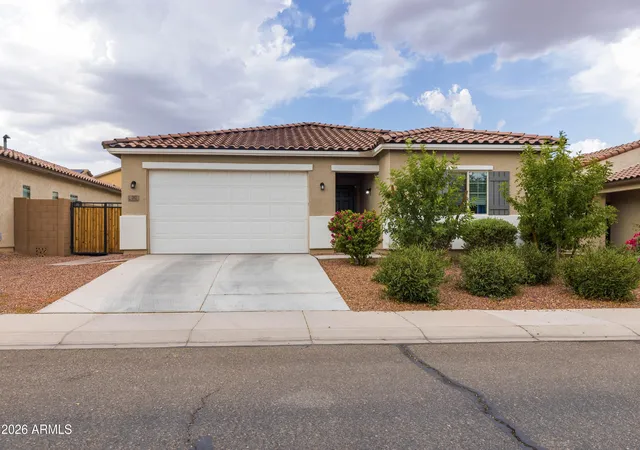 Photo 1 of Single family home for sale at 202 W Seven Seas Dr, Casa Grande, AZ 85122 | MLS# 7043707 | Listing updated on 2026-10-09