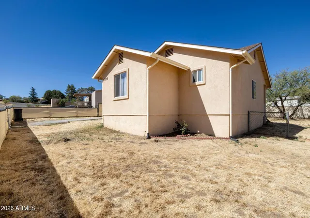 Photo 3 of Single family home for sale at 17279 E Lakeview Dr, Mayer, AZ 86333 | MLS# 7043229 | Listing updated on 2026-09-08