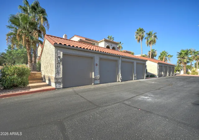 Photo 3 of Condo for sale at 10080 E Mountain View Lake Dr #D311, Scottsdale, AZ 85258 | MLS# 7043334 | Listing updated on 2026-08-20