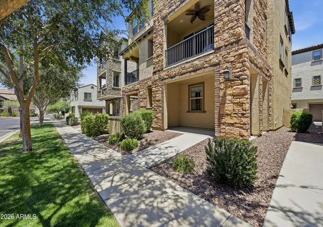 2nd image of 1673 E Dogwood Ln, Gilbert, AZ 85295 | MLS# 7043310