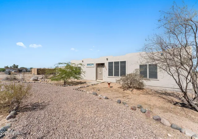 Photo 1 of Manufactured home for sale at 27513 N 252nd Avenue, Wittmann, AZ 85361 | MLS# 7043659 | Listing updated on 2026-08-20