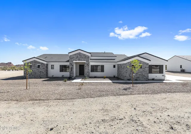 Photo 1 of Single family home for sale at 2557 W Jens Way, San Tan Valley, AZ 85144 | MLS# 7043290 | Listing updated on 2026-10-13
