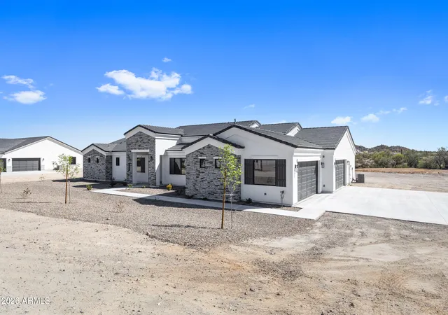 Photo 2 of Single family home for sale at 2557 W Jens Way, San Tan Valley, AZ 85144 | MLS# 7043290 | Listing updated on 2026-10-13