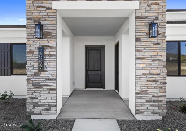 Photo 3 of Single family home for sale at 2557 W Jens Way, San Tan Valley, AZ 85144 | MLS# 7043290 | Listing updated on 2026-10-13