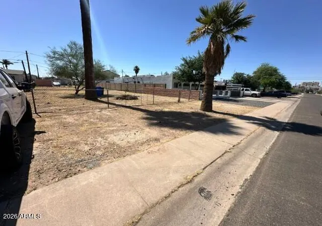 Photo 2 of Land for sale at 914 S Montezuma Ave #17,18, Phoenix, AZ 85003 | MLS# 7043435 | Listing updated on 2026-06-22