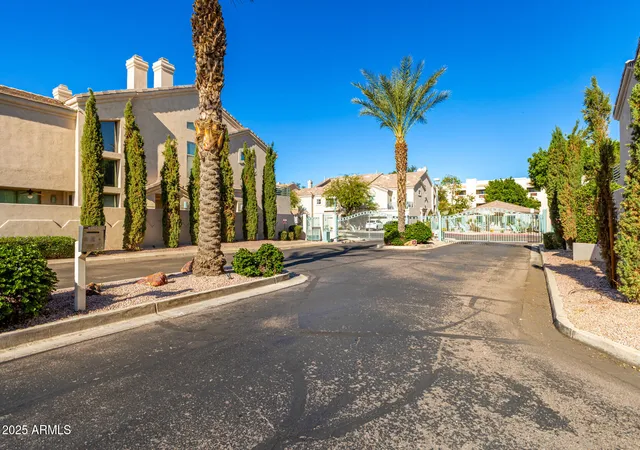 24th image of 7550 E Earll Dr #74, Scottsdale, AZ 85251 | MLS# 7043339