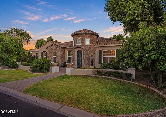 Photo 2 of Single family home for sale at 4339 E Estrella Ct, Gilbert, AZ 85296 | MLS# 7047331 | Listing updated on 2026-09-14