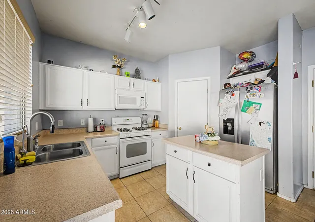 5th image of 12007 W Belmont Dr, Avondale, AZ 85323 | MLS# 7043589