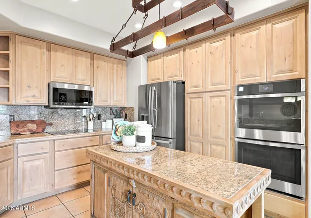 3rd image of 1732 E Gelding Dr, Phoenix, AZ 85022 | MLS# 7054624