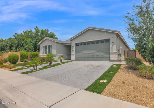 Photo 3 of Single family home for sale at 11421 N 50th Lane, Glendale, AZ 85304 | MLS# 7049515 | Listing updated on 2026-09-10