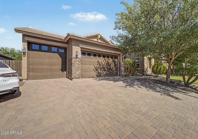 Photo 2 of Single family home for sale at 1681 S Sunset Dr, Chandler, AZ 85286 | MLS# 7044013 | Listing updated on 2026-07-15