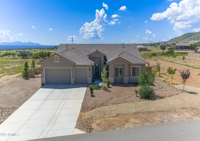 Homes for sale in Hereford, AZ | 6760 E Vaquero Cir, Hereford, AZ 85615 | MLS# 7043736