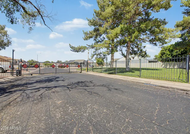 Homes for sale in Glendale, AZ | 10405 N 65th Dr, Glendale, AZ 85302 | MLS# 7046522