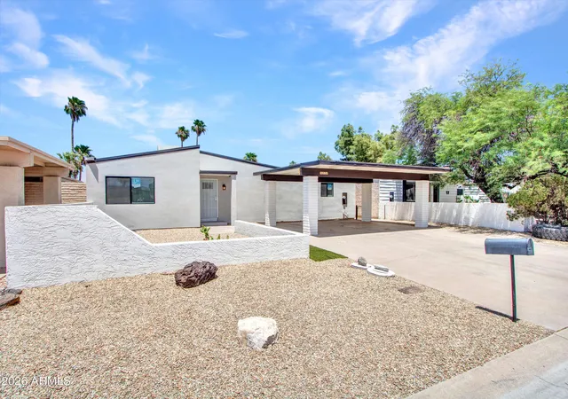 Photo 2 of Single family home for sale at 10530 W Calle Del Sol, Phoenix, AZ 85037 | MLS# 7045767 | Listing updated on 2026-07-16