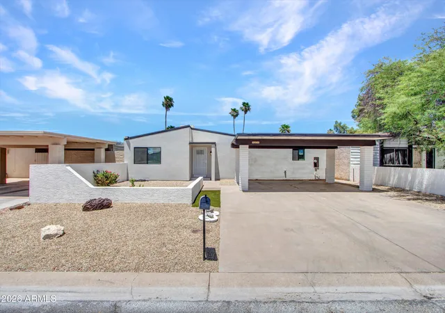 Photo 2 of Single family home for sale at 10530 W Calle Del Sol, Phoenix, AZ 85037 | MLS# 7045767 | Listing updated on 2026-07-16