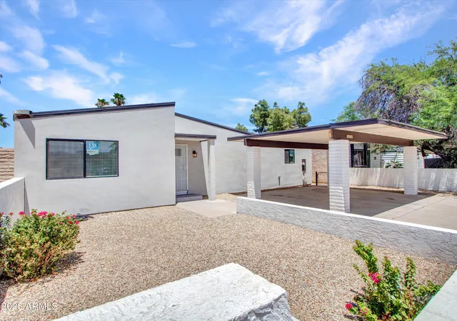 Photo 4 of Single family home for sale at 10530 W Calle Del Sol, Phoenix, AZ 85037 | MLS# 7045767 | Listing updated on 2026-07-16