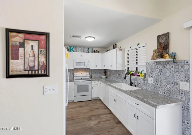 Photo 3 of Single family home for sale at 3182 W Williams Dr, Phoenix, AZ 85027 | MLS# 7044179 | Listing updated on 2026-09-16