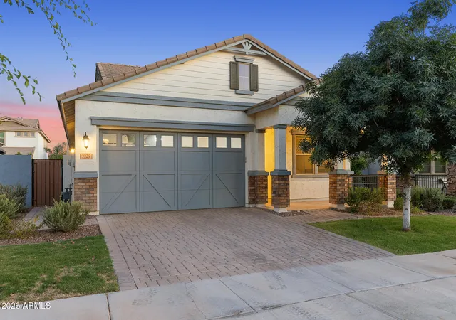 Photo 2 of Single family home for sale at 3929 E Appaloosa Rd, Gilbert, AZ 85296 | MLS# 7043909 | Listing updated on 2026-09-07
