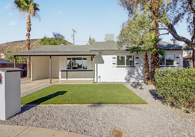 Photo 2 of Sale Pending at 11625 N 20th Avenue, Phoenix, AZ 85029 | MLS# 7044002 | Listing updated on 2026-09-08