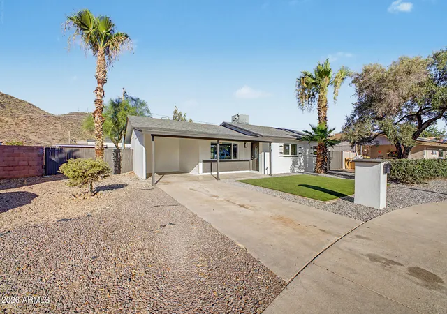 Photo 4 of Sale Pending at 11625 N 20th Avenue, Phoenix, AZ 85029 | MLS# 7044002 | Listing updated on 2026-09-08