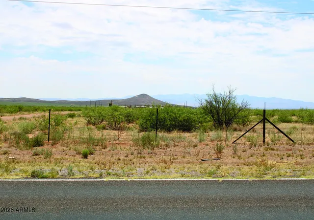 3rd image of 401 Acres E Antelope Rd #37, Pearce, AZ 85625 | MLS# 7043972