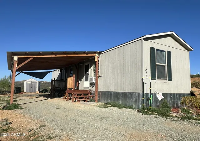 Photo 4 of Manufactured home for sale at 102 N Grantland Rd, Dewey, AZ 86327 | MLS# 7045781 | Listing updated on 2026-09-18