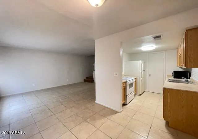 Photo 3 of Townhouse for sale at 4714 E Pueblo Ave, Phoenix, AZ 85040 | MLS# 7044036 | Listing updated on 2026-08-11