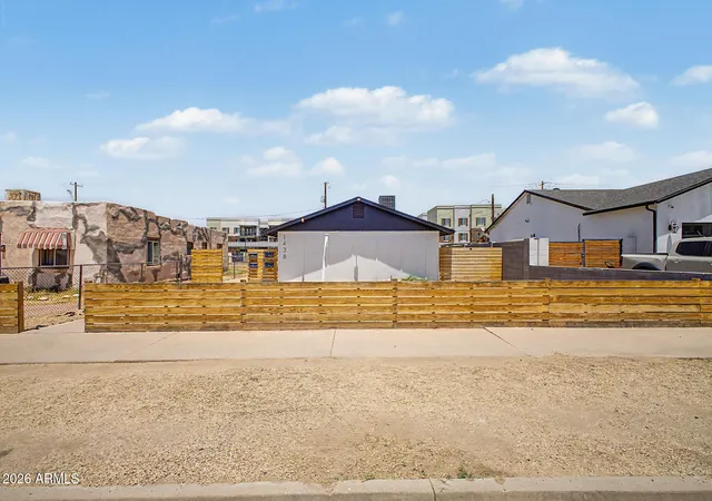 Photo 2 of Townhouse for sale at 1438 E Adams St, Phoenix, AZ 85034 | MLS# 7044182 | Listing updated on 2026-08-25