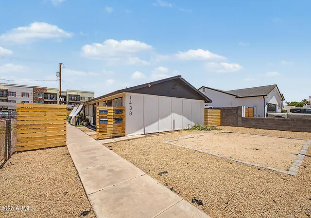 Photo 4 of Townhouse for sale at 1438 E Adams St, Phoenix, AZ 85034 | MLS# 7044182 | Listing updated on 2026-08-25