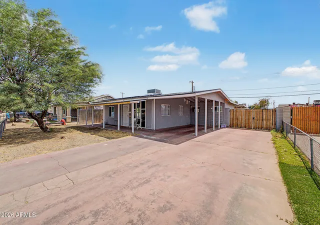 Photo 3 of Single family home for sale at 1817 N 38th Drive, Phoenix, AZ 85009 | MLS# 7051368 | Listing updated on 2026-08-17