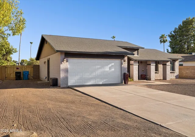 Photo 3 of Sale Pending at 4921 E Winchcomb Dr, Scottsdale, AZ 85254 | MLS# 7045744 | Listing updated on 2026-08-25