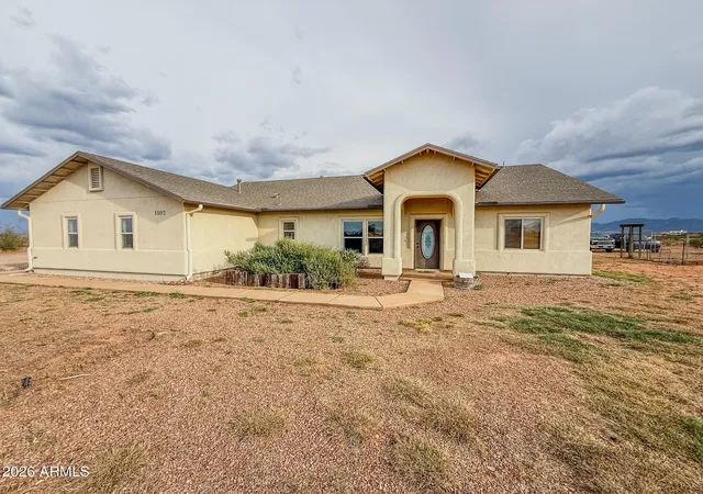 Homes for sale in Huachuca City, AZ | 1002 E Lena Wy, Huachuca City, AZ 85616 | MLS# 7044181