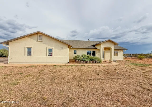 Homes for sale in Huachuca City, AZ | 1002 E Lena Wy, Huachuca City, AZ 85616 | MLS# 7044181