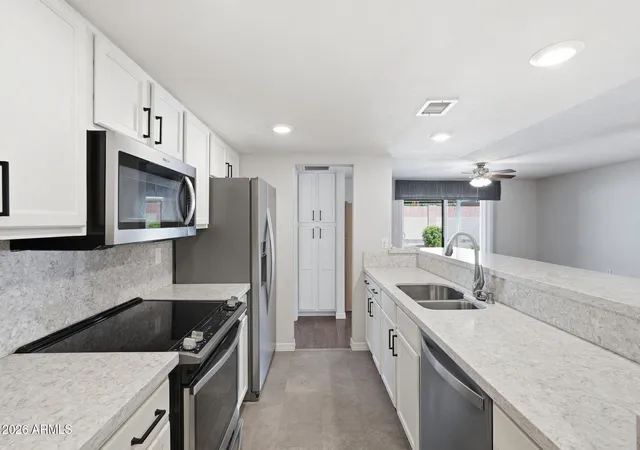 3rd image of 1021 S Greenfield Rd #1030, Mesa, AZ 85206 | MLS# 7058329