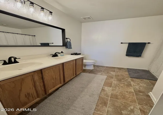 Photo 12 of Sale Pending at 18546 W Legend Dr, Surprise, AZ 85374 | MLS# 7044723 | Listing updated on 2026-09-10