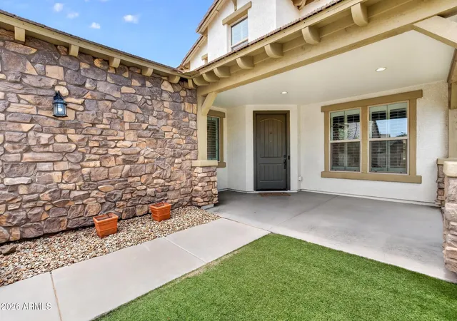 Photo 3 of Single family home for sale at 1872 W Swan Dr, Chandler, AZ 85286 | MLS# 7045299 | Listing updated on 2026-09-13