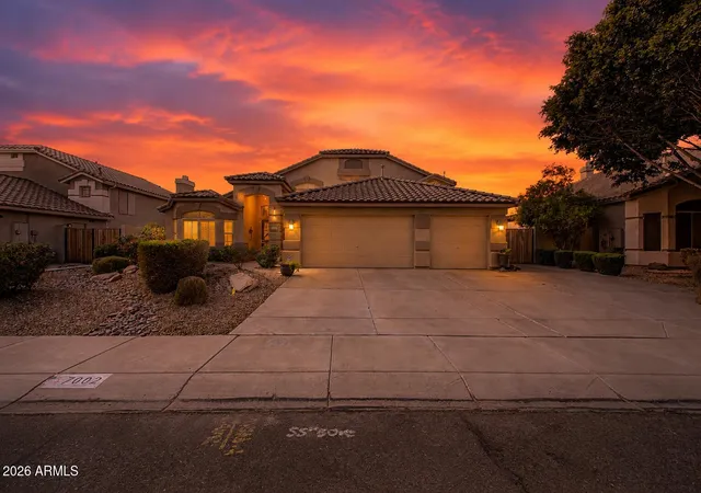 Homes for sale in Glendale, AZ | 7002 W Lone Cactus Dr, Glendale, AZ 85308 | MLS# 7044416