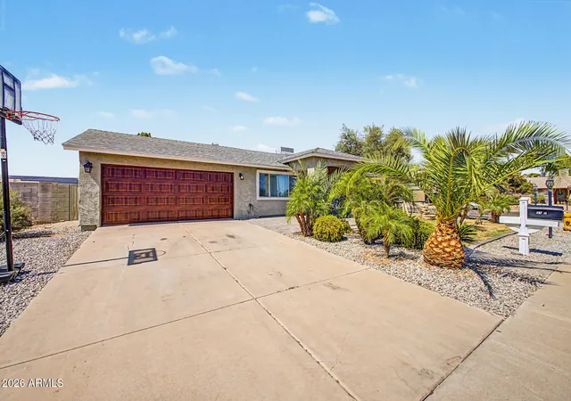 Photo 3 of Single family home for sale at 3102 W Villa Maria Dr, Phoenix, AZ 85053 | MLS# 7046372 | Listing updated on 2026-09-06