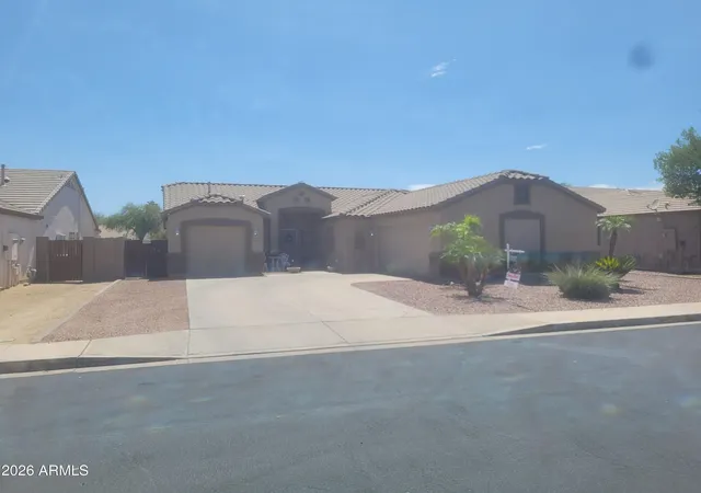 Homes for sale in Surprise, AZ | 15652 N 164th Ln, Surprise, AZ 85388 | MLS# 7044497