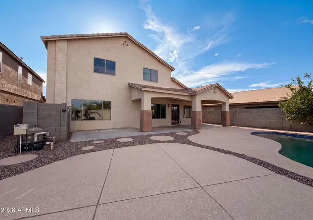Photo 4 of Single family home for sale at 18689 N Miller Way, Maricopa, AZ 85139 | MLS# 7044438 | Listing updated on 2026-09-24