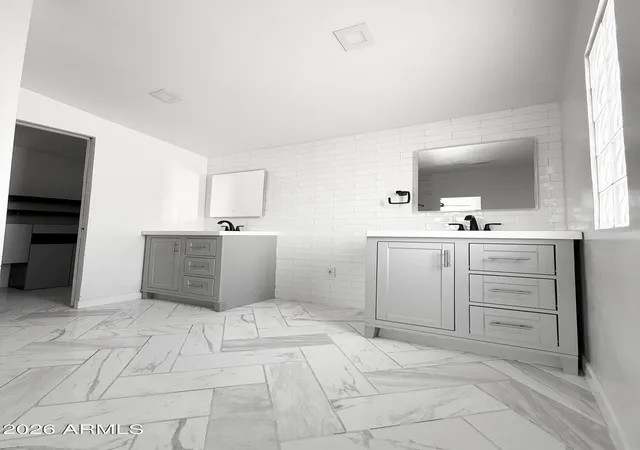 Photo 4 of Manufactured home for sale at 11927 S 222nd Avenue, Buckeye, AZ 85326 | MLS# 7044487 | Listing updated on 2026-09-01