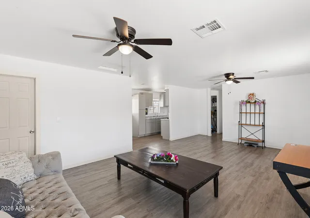 5th image of 211 W Brinker Dr, Avondale, AZ 85323 | MLS# 7044500