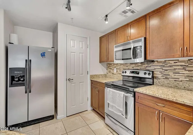 Photo 4 of Sale Pending at 1920 E Bell Rd #1061, Phoenix, AZ 85022 | MLS# 7044534 | Listing updated on 2026-08-11