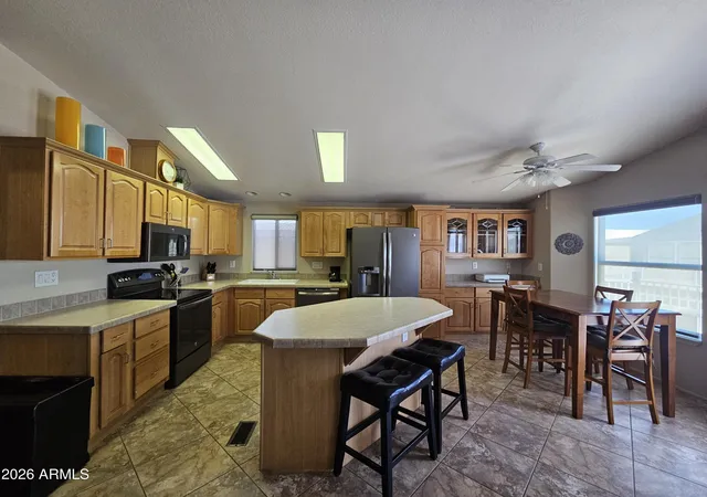 Photo 3 of Sale Pending at 650 N Hawes Rd #4621, Mesa, AZ 85207 | MLS# 7045317 | Listing updated on 2026-09-14