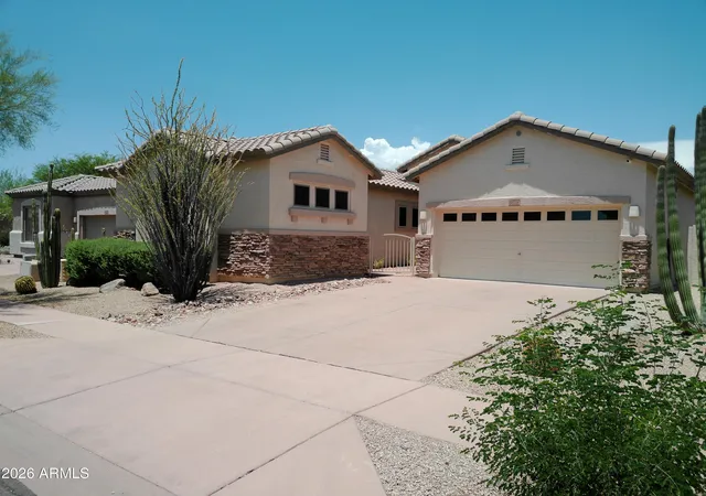 Photo 3 of Single family home for sale at 3018 W Sentinel Rock Rd, Phoenix, AZ 85086 | MLS# 7044647 | Listing updated on 2026-09-14
