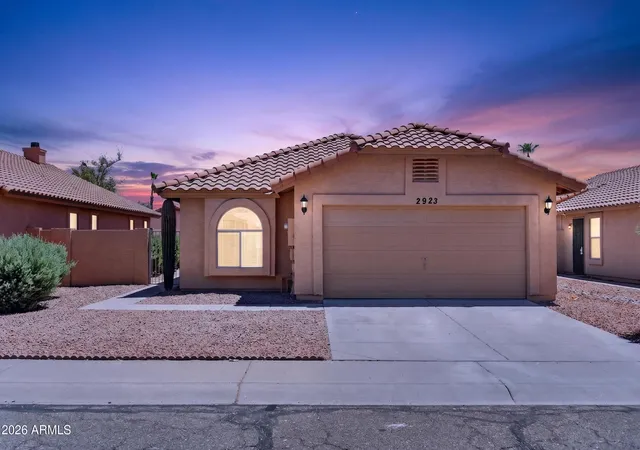 Photo 1 of Single family home for sale at 2923 E Muirwood Dr, Phoenix, AZ 85048 | MLS# 7044725 | Listing updated on 2026-07-27
