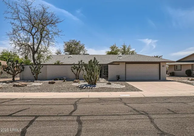 2nd image of 12535 W Skyview Dr, Sun City West, AZ 85375 | MLS# 7044770