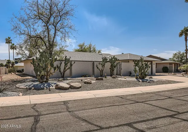 3rd image of 12535 W Skyview Dr, Sun City West, AZ 85375 | MLS# 7044770