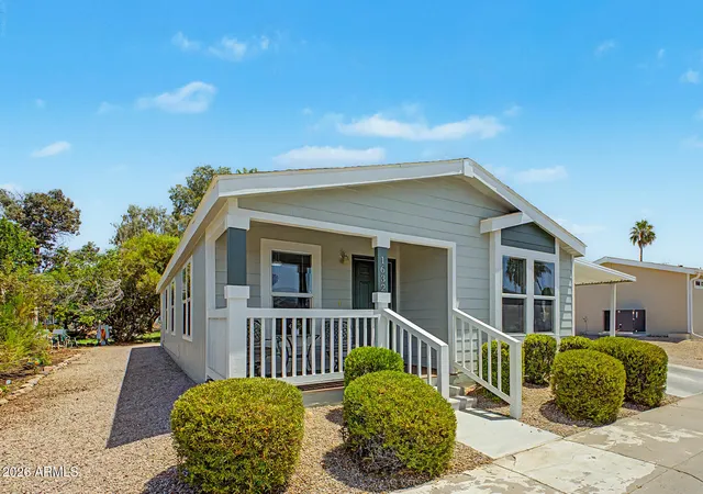 Photo 2 of Manufactured home for sale at 1632 E Charleston Ave #33, Phoenix, AZ 85022 | MLS# 7044790 | Listing updated on 2026-09-03