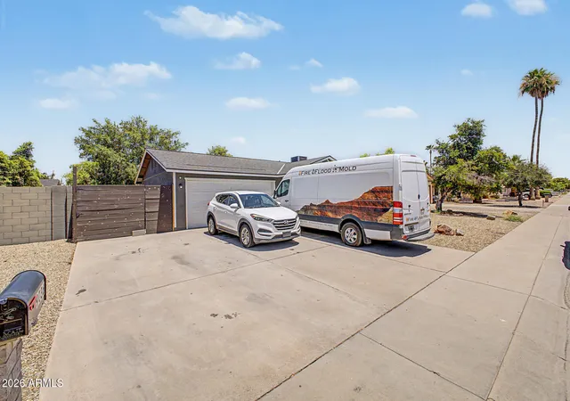 3rd image of 9036 W Royal Palm Rd, Peoria, AZ 85345 | MLS# 7044798